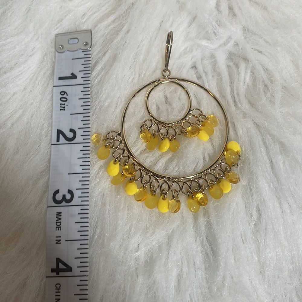 🍍Yellow Statement Earrings - Picture 5 of 5
